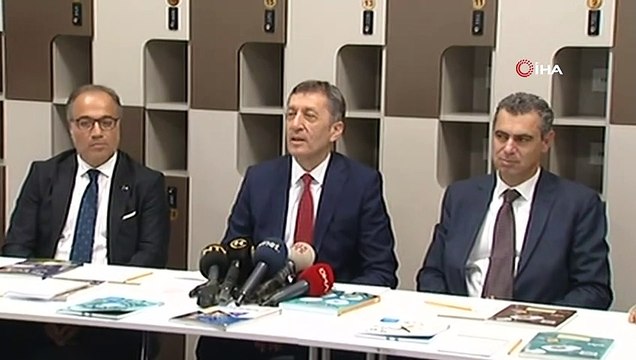 Milli Eğitim Bakanı Ziya Selçuk, Yalçın Eskiyapan İlkokulu'nda Yeni Öğretmenler Odası Tasarımı Tanıtım Toplantısı'na katıldı