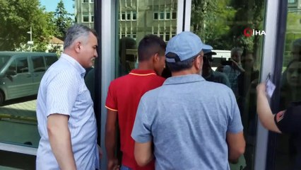17 yaşındaki genci bıçaklayarak öldüren zanlı adliyeye sevk edildi