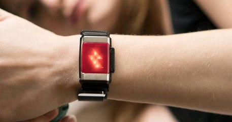 Pavlok : le bracelet conçu afin de vous lancer une décharge si vous dépensez trop !