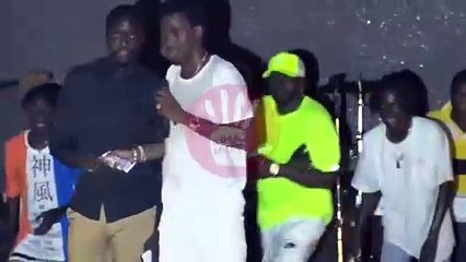 Polémiques, critiques et accusations - " Wally Seck Pourquoi douma meusseu tontou "