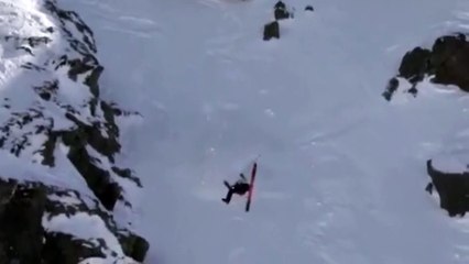 Metrelerce takla atan kayakçı ölümden döndü!
