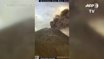 Explosiones y lluvia de cenizas en volcán Ubinas de Perú