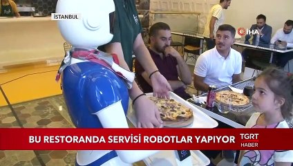 Bu Restaranda Servisi Robotlar Yapıyor
