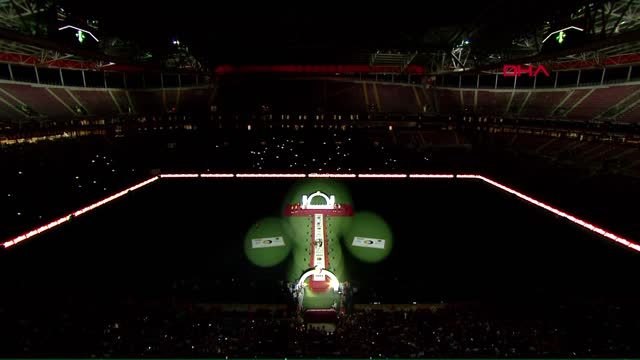 Spor galatasaray'da yeni transferler taraftarlarla buluştu