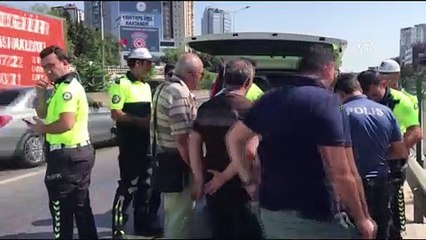 D-100 Karayolu'ndaki trafik kazasında 1 polis yaralandı - İSTANBUL