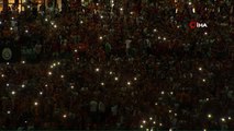 Türk Telekom Stadyum'daki imza törenine 25 bin kişi katıldı