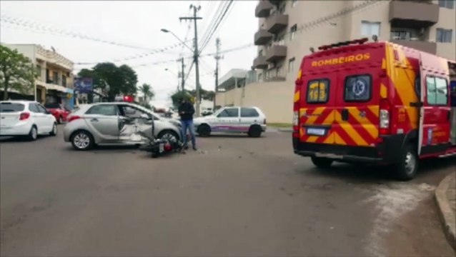 Motociclista fica ferido em colisão entre carro e moto no Bairro Neva