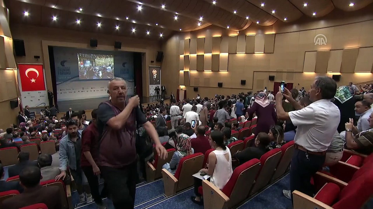 Cumhurbaşkanı Erdoğan: 'Türkiye 3. büyük kalkınma hamlesini AK Parti ile yaşamıştır' - SİVAS