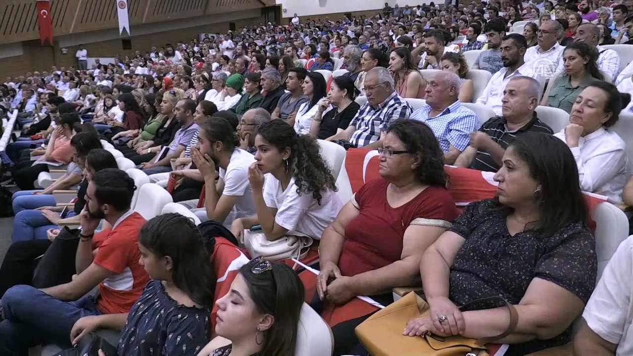 CHP Genel Başkanı Kılıçdaroğlu, Sunay Akın'ın gösterisini izledi - SİVAS