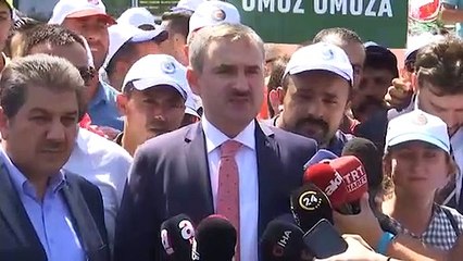 AK Parti İstanbul İl Başkanı Şenocak, İBB önünde eylem yapan işçileri ziyaret etti