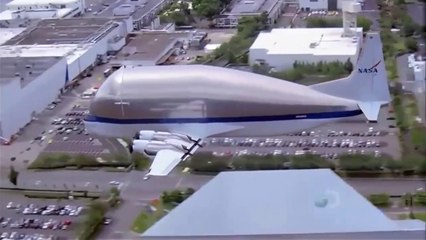 Giant Aircraft -  Aero Spacelines Super Guppy (Super Transporter) or Beluga