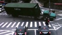 Shocking accident caught on tape      narrow escape from death