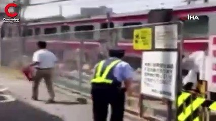 Japonya’da kamyon trenle çarpıştı 