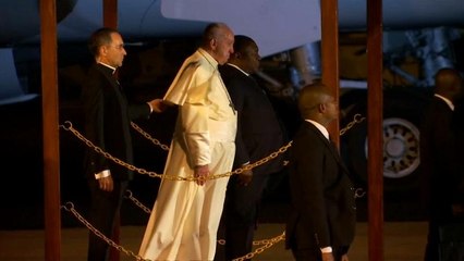 El papa inicia en Mozambique su cuarto viaje a África