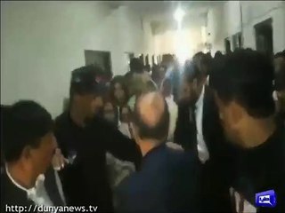 Asif Ali Zardari Strikes Police Man With His Stick