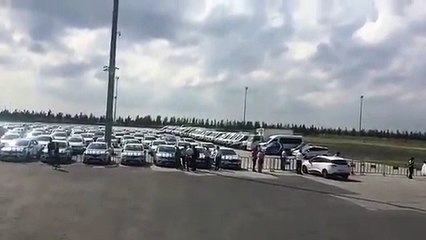 AN İTİBARI İLE yenikapı - - Araçlar gelmeye devam ediyor.