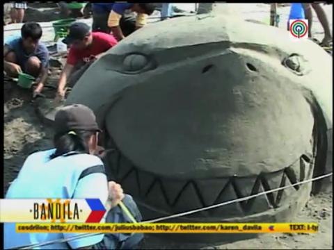 Tourists flock to 'dancing dinosaurs' in Benguet