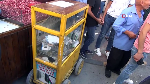 Zabıtaya kızan seyyar satıcı intihara kalkıştı