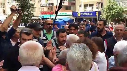 İzmir'deki kayyum protestosuna polis saldırısı