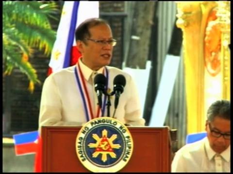 Aquino marks Independence Day in Naga City