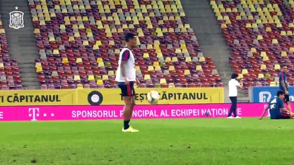 Los malabarismos de los jugadores de la Selección Española