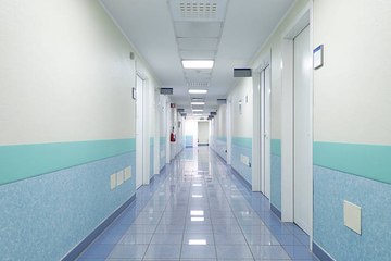 Septuagénaire retrouvé mort à l’hôpital : enquête pour homicide involontaire