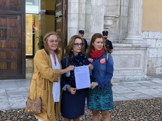 Sindicatos piden 35 horas este curso educativo en CyL