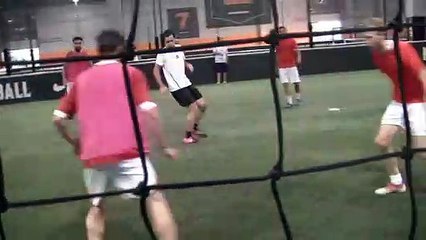 Le petit pont humiliant à la Boudebouz de Mounir Dahar sur Cédric Drouet