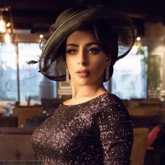 تعليق هند البلوشي على صورتها مع عمرو دياب والتي أشعلت ضجة كبيرة