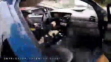 Vídeo: Motorista embriagado e transitando pelo acostamento tenta fugir da PRF