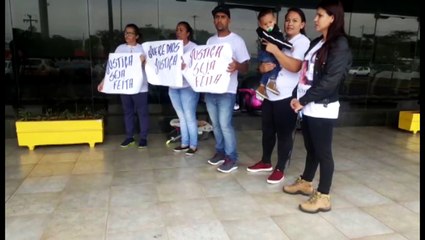 Saudade: família de mulher assassinada faz protesto antes de júri