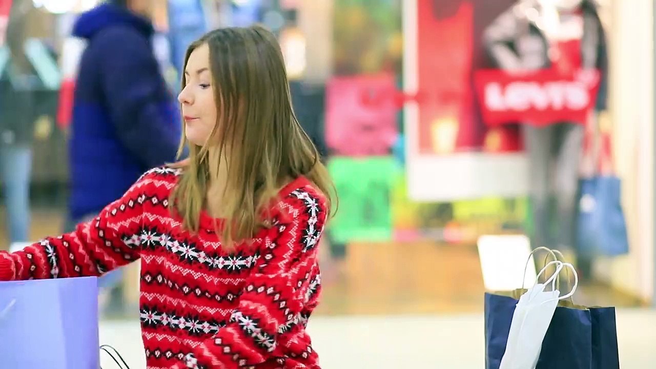 12 BLAGUES MARRANTES AU CENTRE COMMERCIAL ET DIY