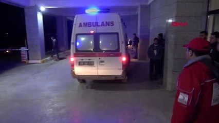 Manisa boşanma davaları süren eşini öldürdü, birlikte yaşadığı erkeği yaraladı
