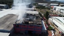 Bursa'da fabrika yangını söndürüldü, çalışmalar havadan görüntülendi