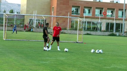 Kayserispor hazırlık maçı çalışmalarını sürdürüyor