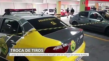 Ladrão de carro morre em estacionamento de mercado após ser baleado por policial de folga