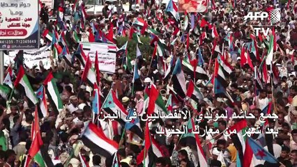 تجمع حاشد لمؤيدي الانفصاليين في اليمن بعد شهر من معارك الجنوب