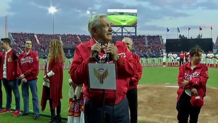 "Fifís" vs "chairos", la jerga política mexicana en la era AMLO