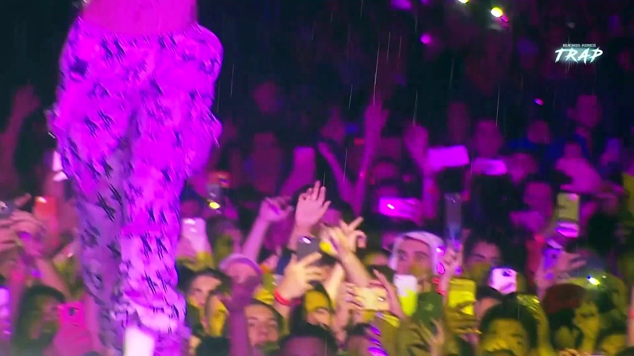 Cazzu - Toda (en vivo en #BuenosAiresTrap)