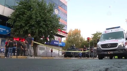 Beyoğlu'nda silahlı saldırı: 1 ölü, 1 yaralı - İSTANBUL