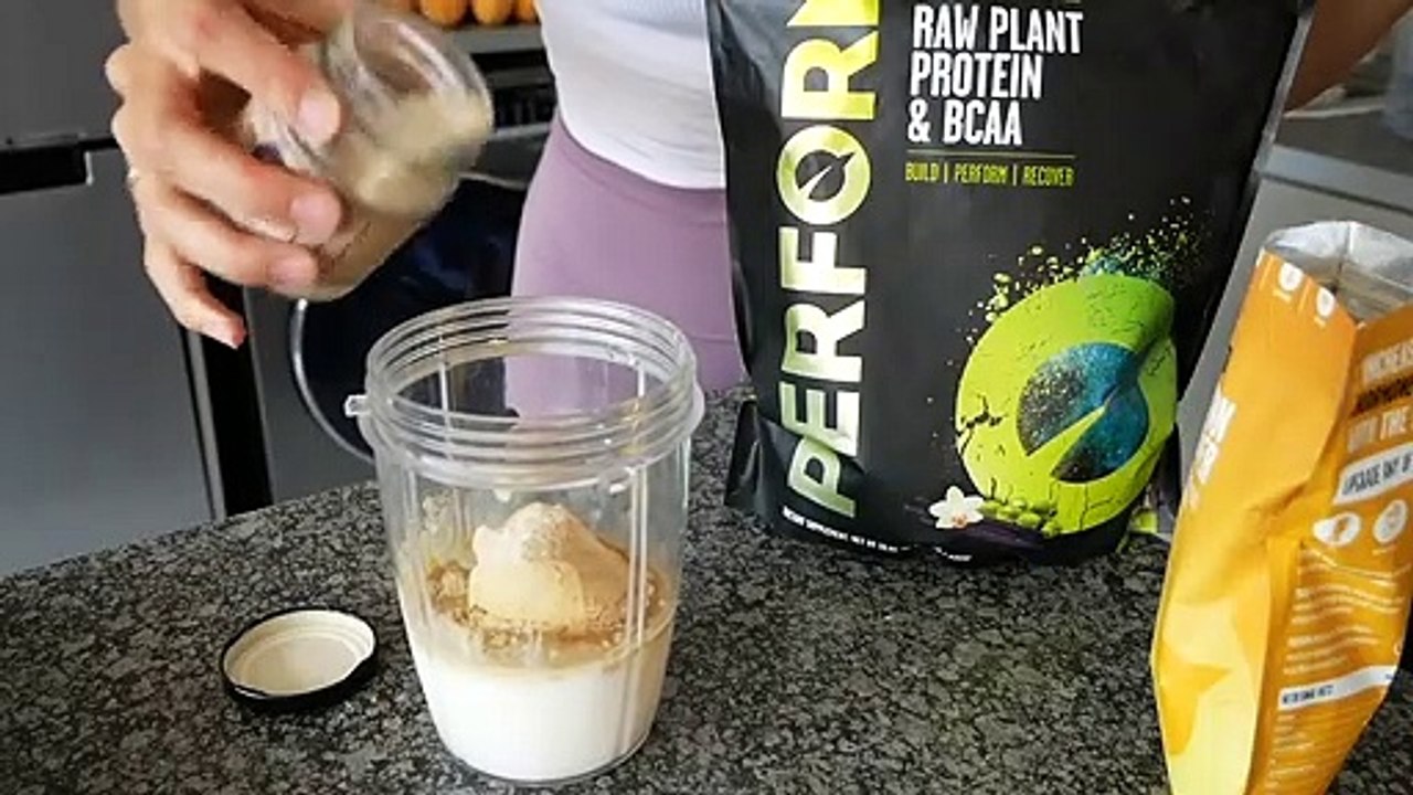 WHAT I EAT TO STAY LEAN & FIT calories & macros