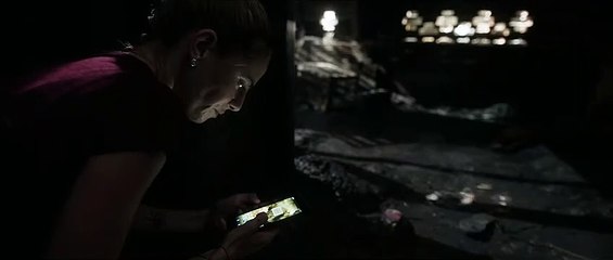 Clipe do filme Predadores Assassinos - Preciso de Ajuda