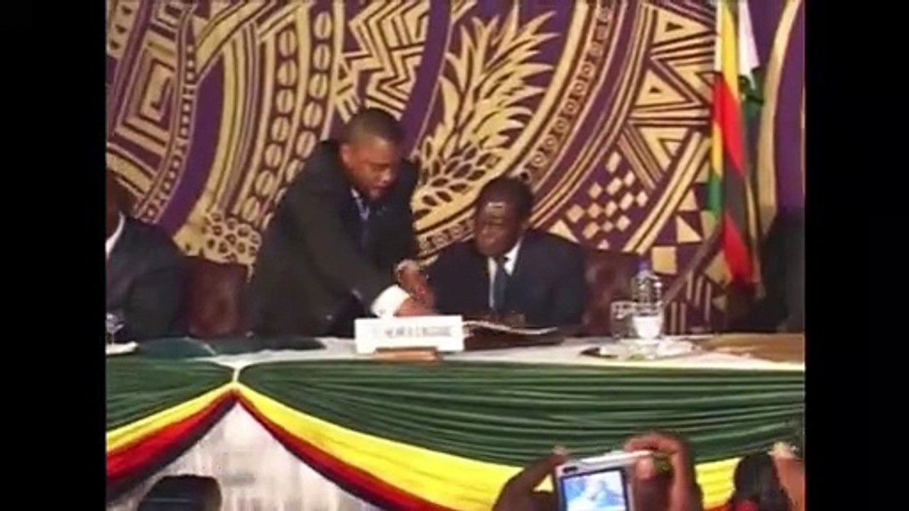 Robert Mugabe muere a los 95 años