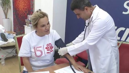 15 vjetori i LSI- së/ Kryetarja Monika Kryemadhi dhuron gjak