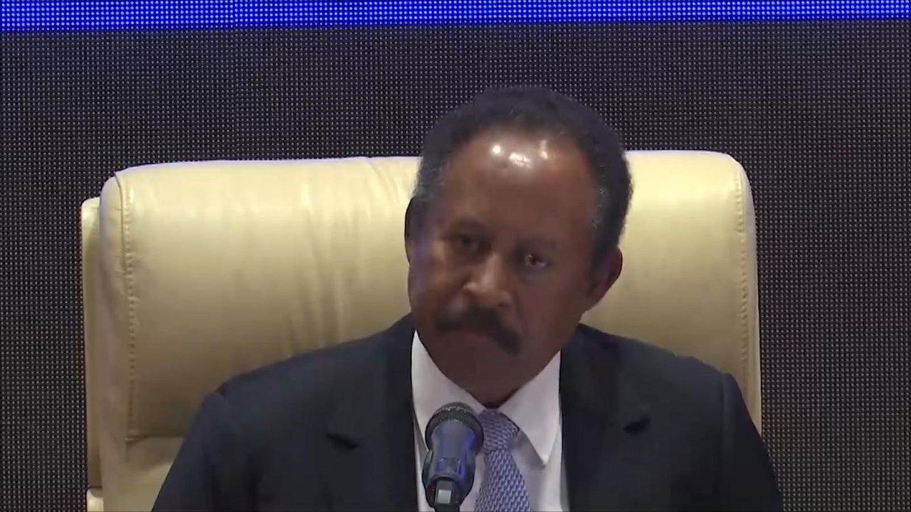 حمدوك يعلن تشكيلة الحكومة الانتقالية السودانية