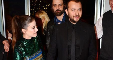 Hazal Kaya, yamaç paraşütü yapmak isteyen eşi Ali Atay'a yasak koydu