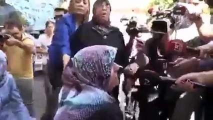 Daha önce polisimizi ısıran HDP'li, acılı annelerle dalga geçti: Kolay gelsin