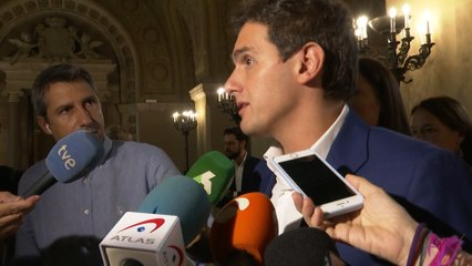 Rivera recrimina a Nart seguir como eurodiputado