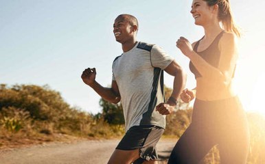 8 bonnes raisons de vous mettre au footing