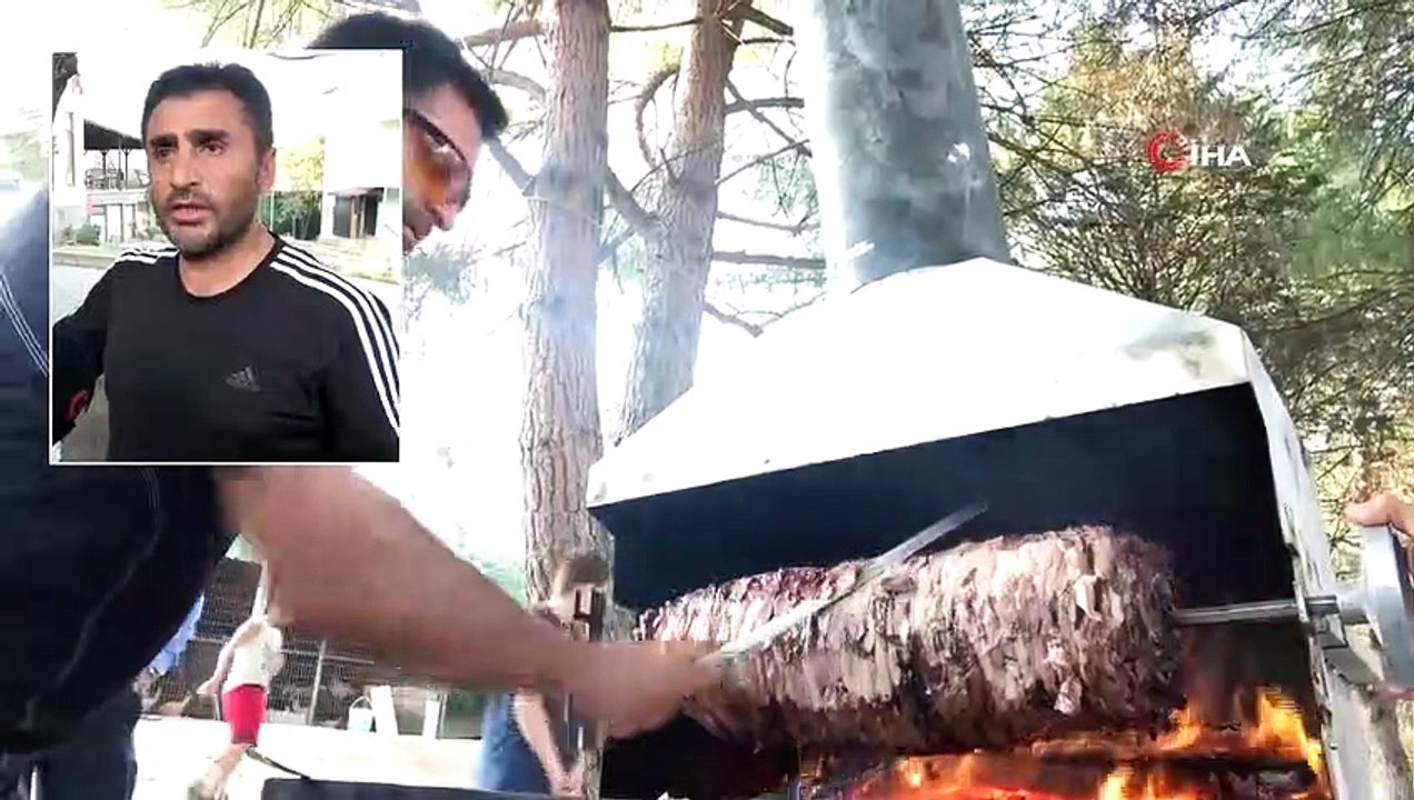 Hobi Olarak Başladığı Cağ Döneri Yapımında Usta Oldu